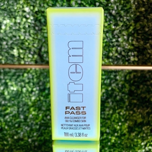 Item Beauty by Addison Rae Fast Pass AHA Cleanser | NEW | Oily Combo Skin - Picture 5 of 11